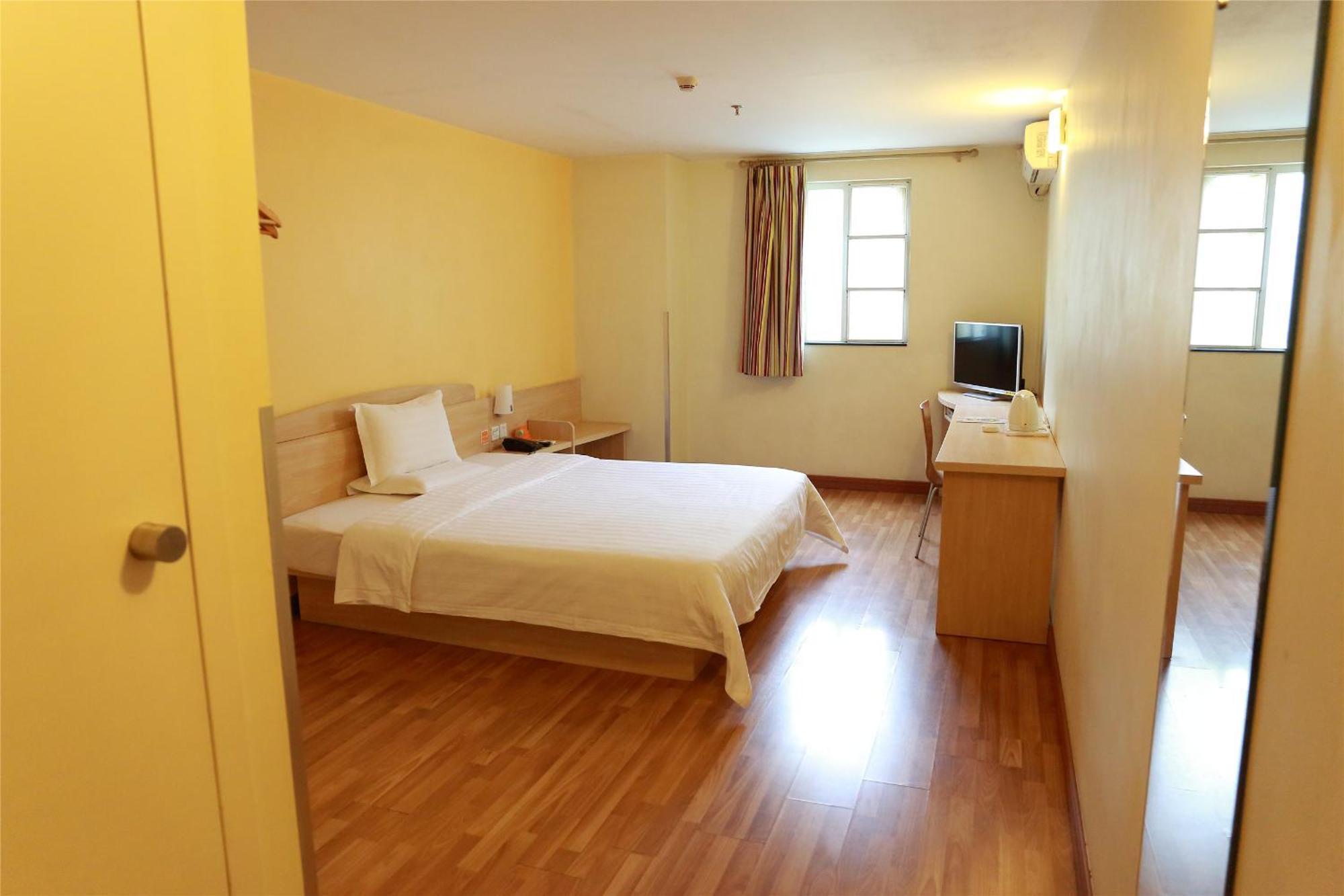 7Days Inn Guangzhou Zhongda North Gate Square Exterior photo